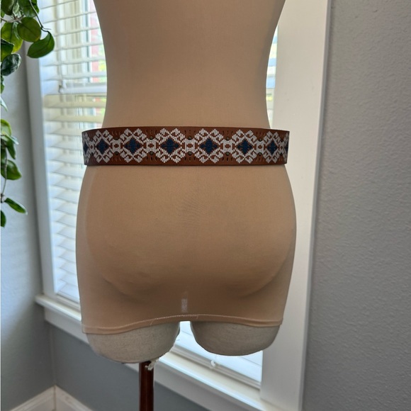 NWT Lucky Brand Southwestern Embroidered Leather Belt Bohemian main image 6